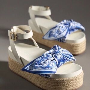 Anthropologie Farm Rio Scarf Raffia Flatform Platform Blue White Bow